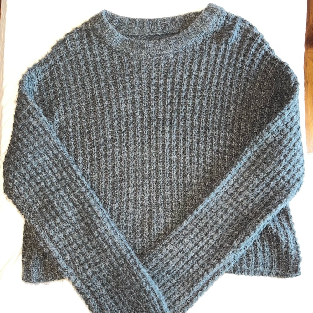 WILD FABLE Small Grey Knitted Crop Sweater